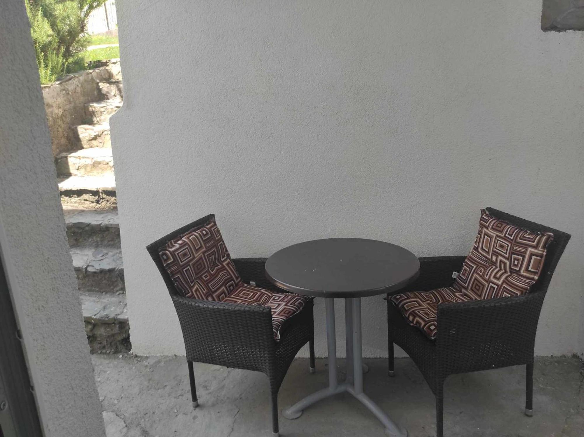 Ajsha Guesthouse Яйце Экстерьер фото